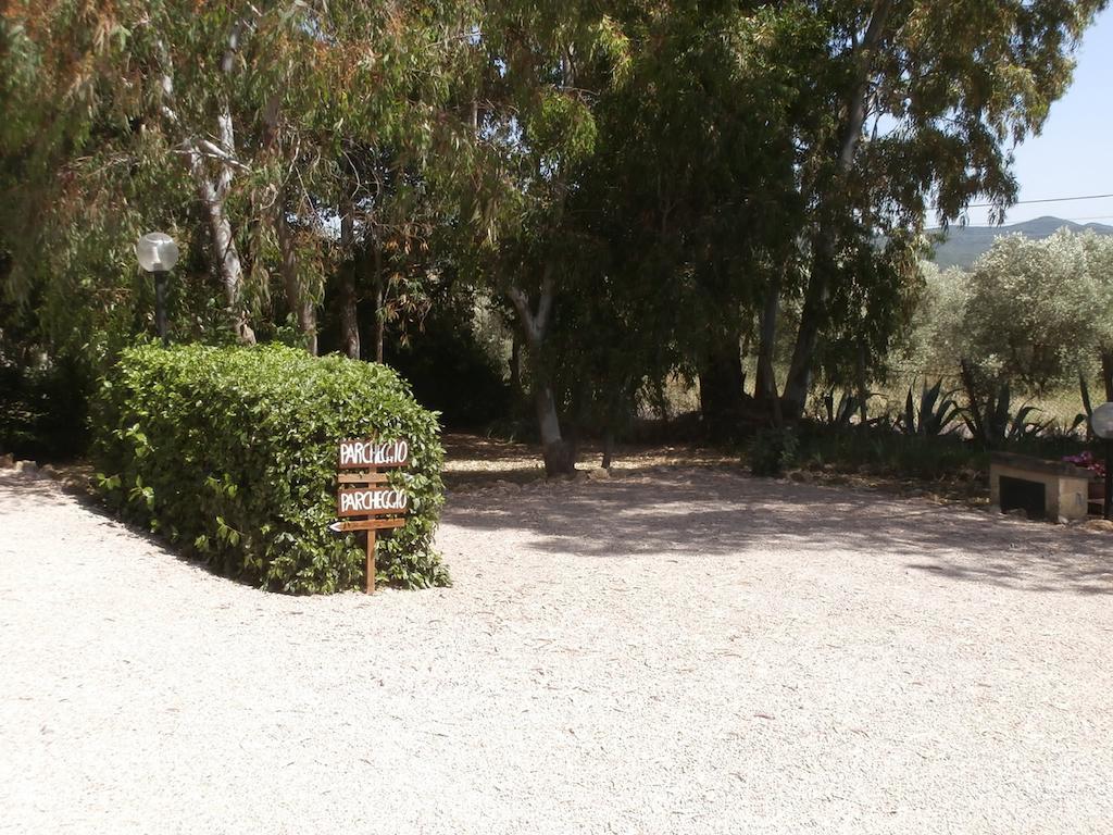 Villa Agriturismo Poggio Sassineri Magliano in Toscana Exterior foto